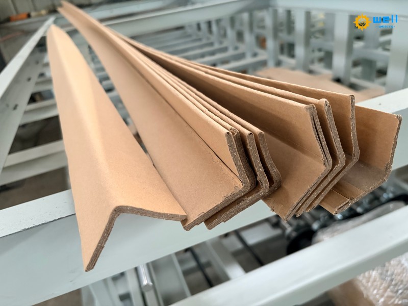 https://www.wdcartonmachine.com/automatic-paper-edge-protector-machine-product/