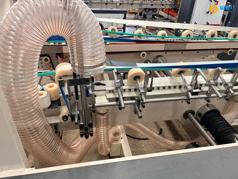 https://www.wdcartonmachine.com/automatic-carton-folding-gluing-stitching-machine-product/