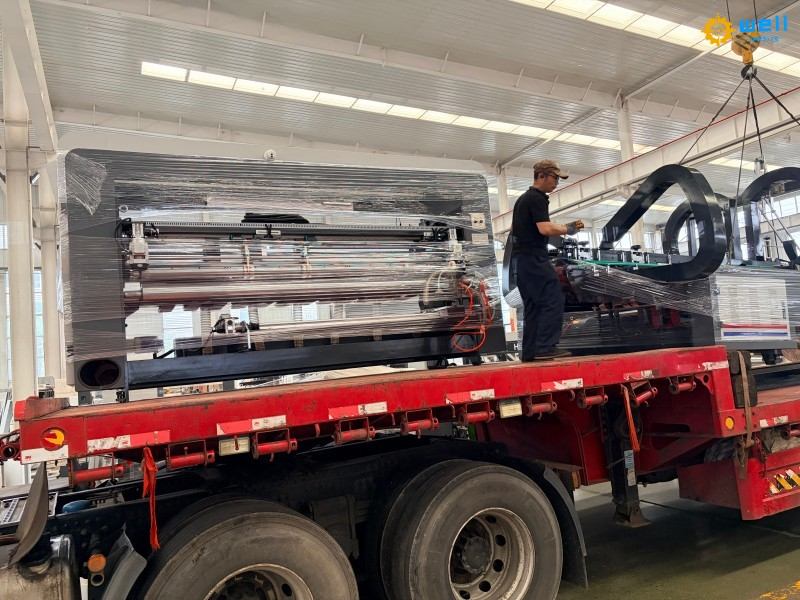 https://www.wdcartonmachine.com/automatic-corrugated-box-folder-gluer-stitching-machine-product/