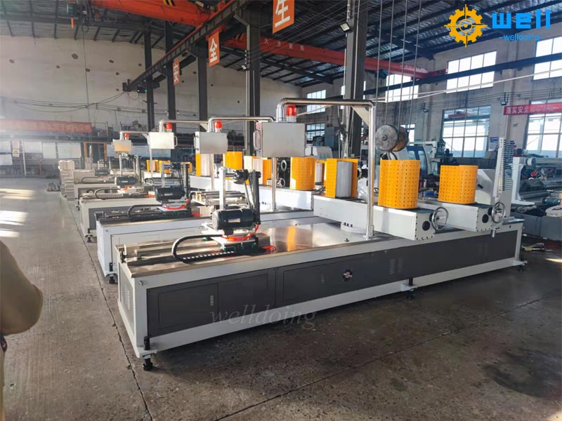 The machine features of the paper tube core making equipment