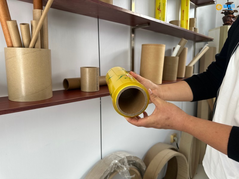 https://www.wdcartonmachine.com/automatic-4-heads-spiral-paper-core-making-machine-product/